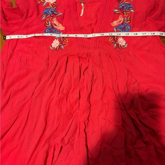 Free People Red Floral Embroidered Boho Tunic Top Small Long Sleeve Peasant - Picture 11 of 13